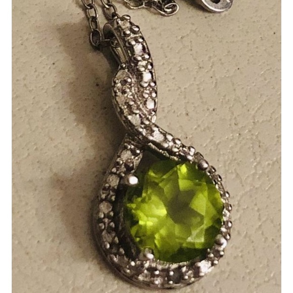Marcella Jewelry - Vtge MARCELLA Peridot 🇮🇹 925 Pendant Necklace